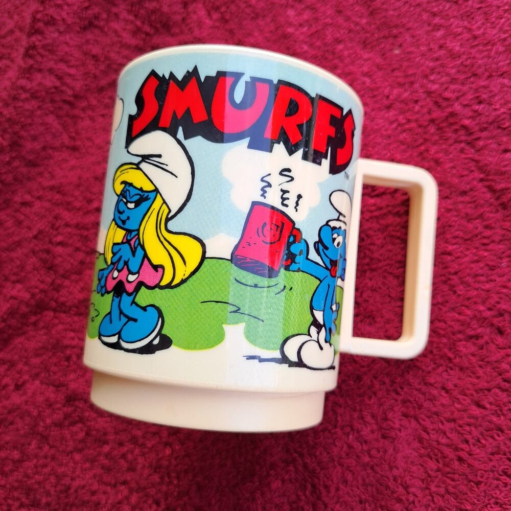 Vintage 1980 Deka Smurfs/Smurfette Cartoon Collectable Cup, Mug,Plastic W/handle - Picture 8 of 9